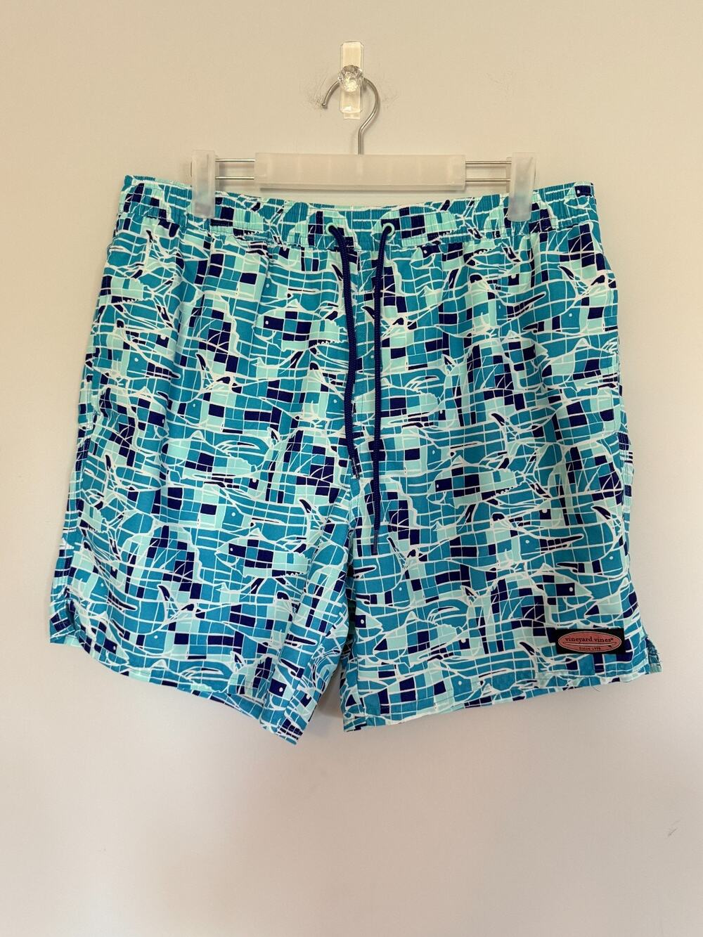 Vineyard Vines Mens Swim Trunks Size Large Blue Fish Geometric Print Mesh Lining